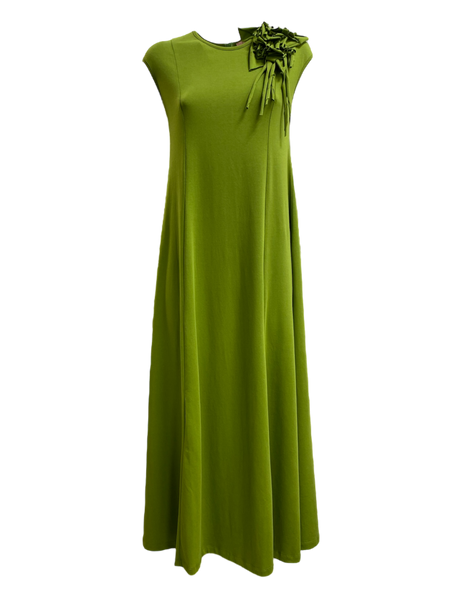 Abito con spilla fiore