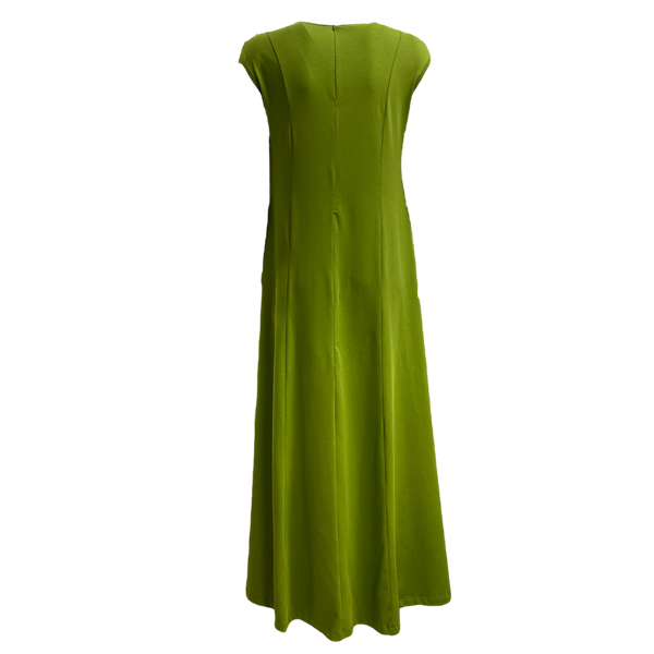 Abito con spilla fiore