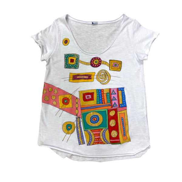 T-shirt bianca dipinta a mano
